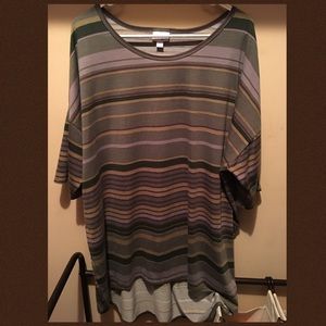LulaRoe Irma tunic size 2XL